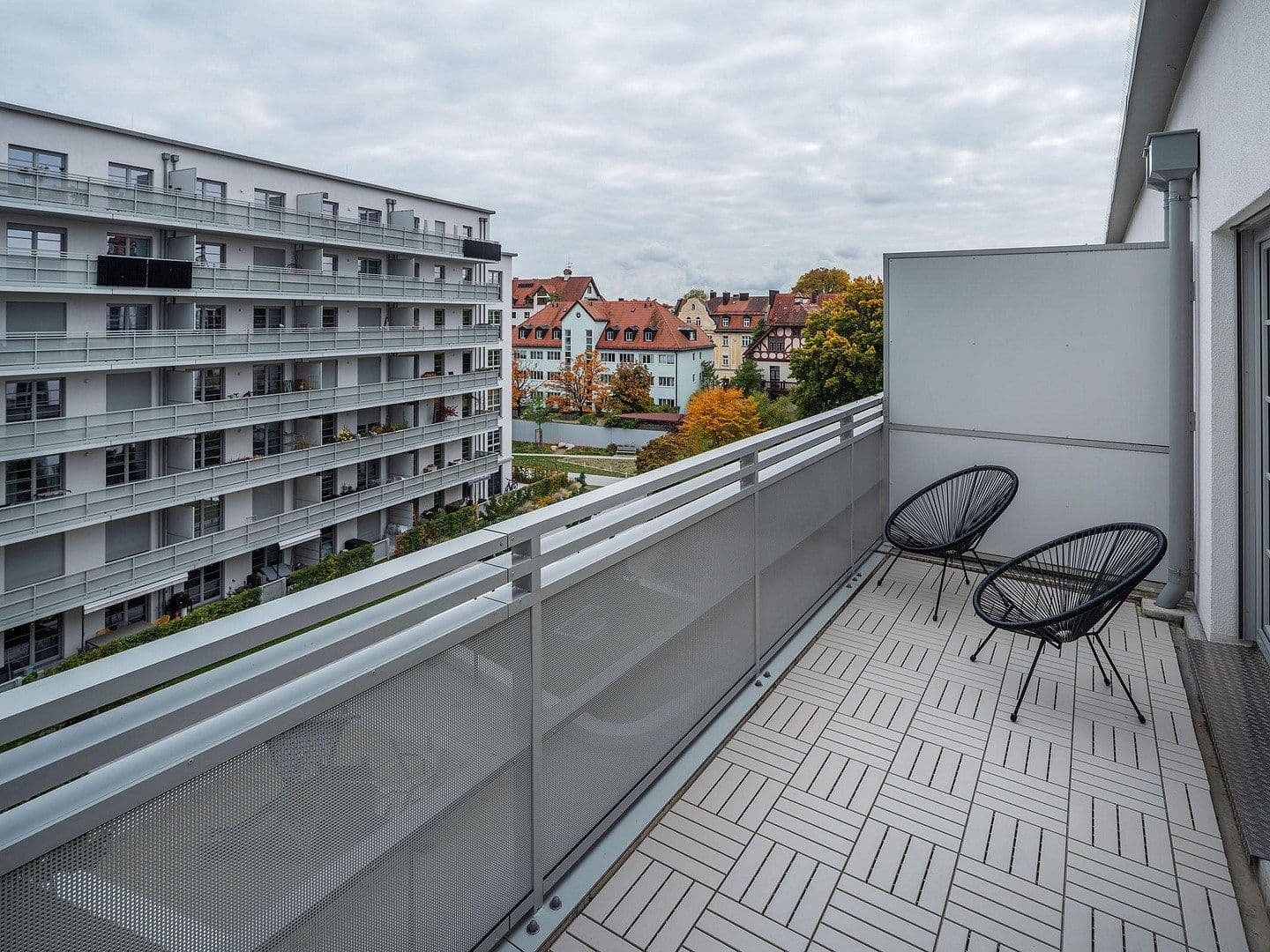 Prenájom bytu 1-izbový 41 m², München - Obersendling, Bavorsko Prenájom bytu 1-izbový 41 m², München - Obersendling, Bavorsko