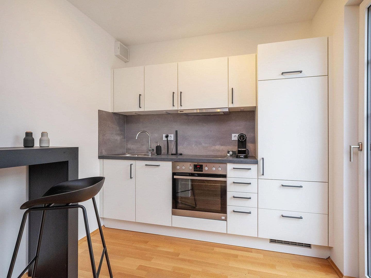 Prenájom bytu 1-izbový 41 m², München - Obersendling, Bavorsko Prenájom bytu 1-izbový 41 m², München - Obersendling, Bavorsko