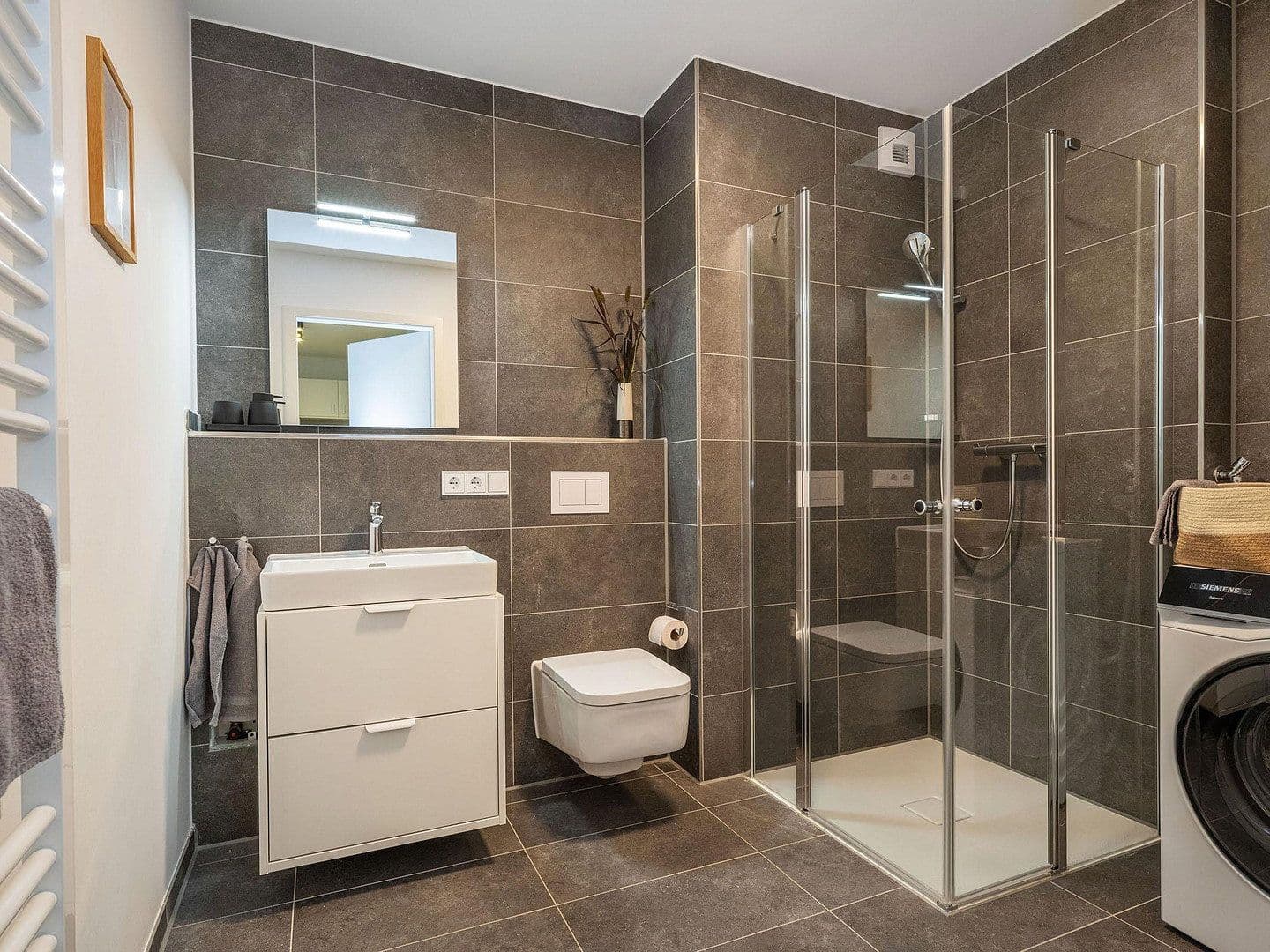Prenájom bytu 1-izbový 41 m², München - Obersendling, Bavorsko Prenájom bytu 1-izbový 41 m², München - Obersendling, Bavorsko