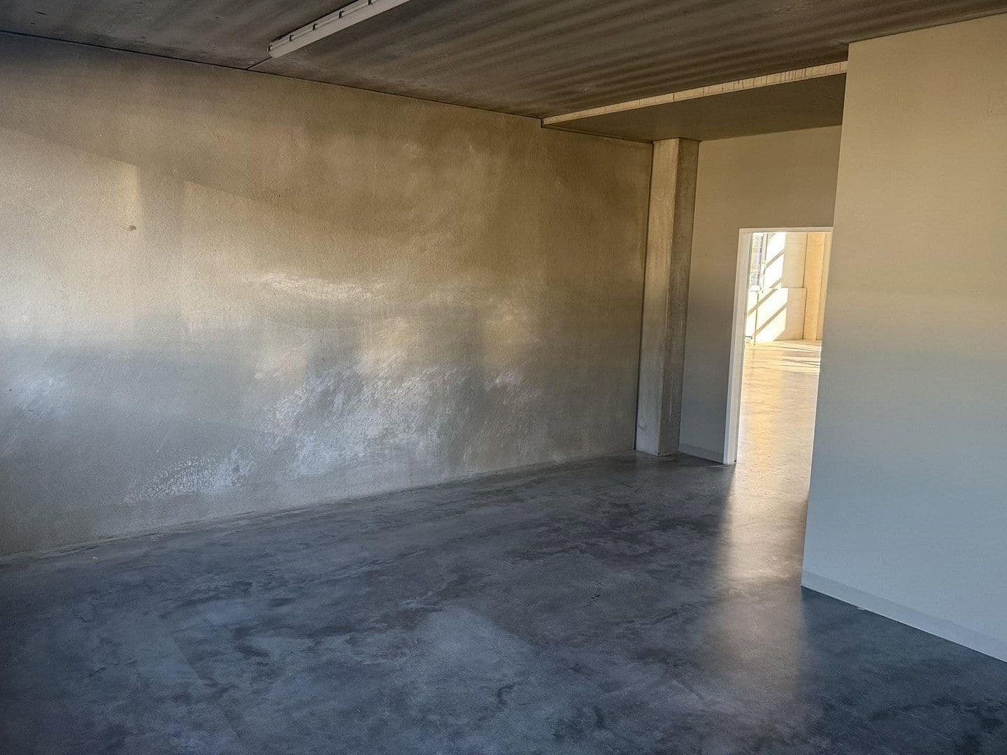 Prenájom nebytového priestoru 2.082 m², Gewerbepark B17 / II / Straße 3 / Objekt 11, Teesdorf, Dolné Rakúsko Prenájom nebytového priestoru 2.082 m², Gewerbepark B17 / II / Straße 3 / Objekt 11, Teesdorf, Dolné Rakúsko