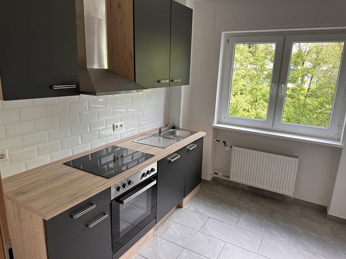 Prenájom bytu 5-izbový 87 m², Burger Landstrasse 58, Herborn, Hesensko Prenájom bytu 5-izbový 87 m², Burger Landstrasse 58, Herborn, Hesensko