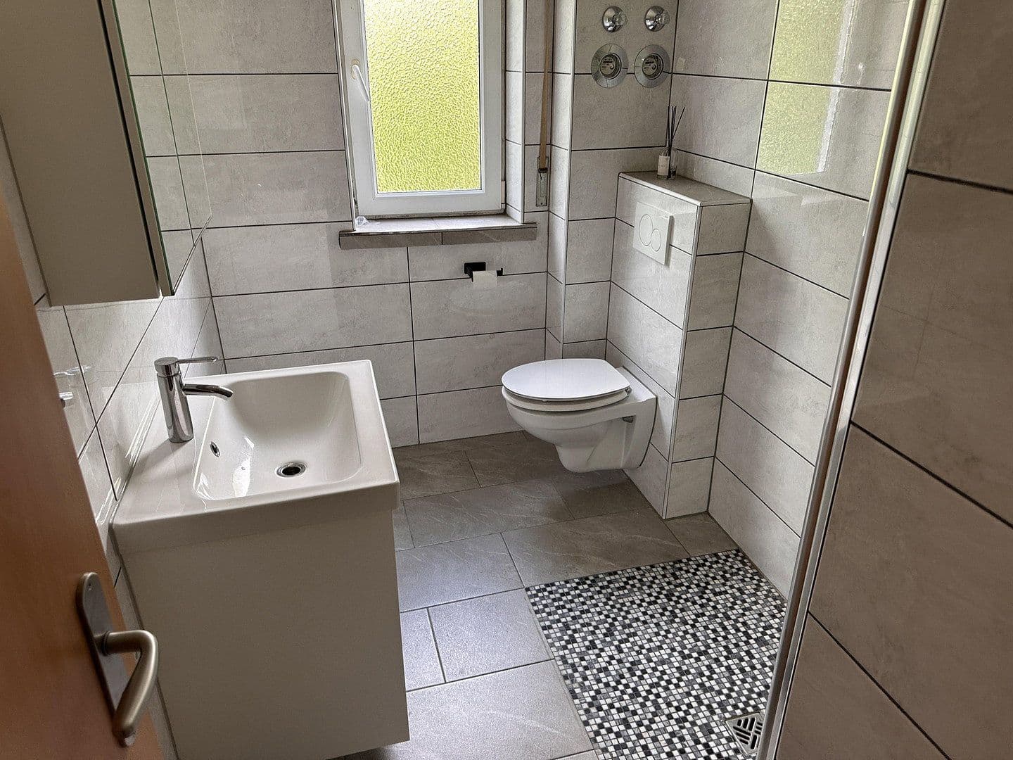 Prenájom bytu 5-izbový 87 m², Burger Landstrasse 58, Herborn, Hesensko Prenájom bytu 5-izbový 87 m², Burger Landstrasse 58, Herborn, Hesensko