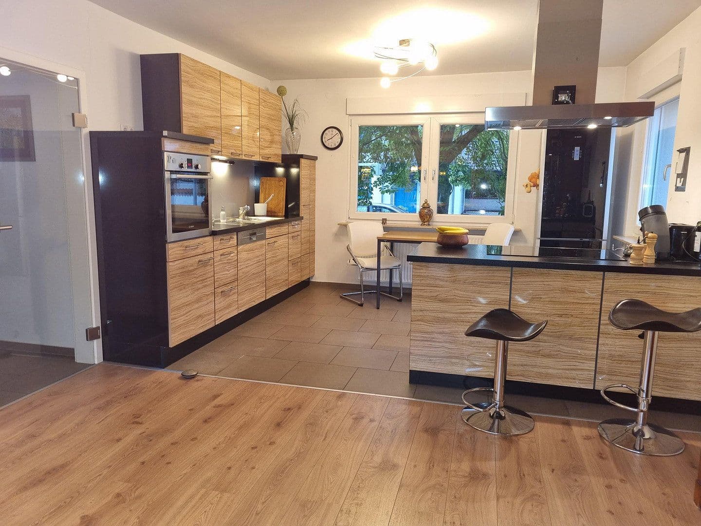 Predaj domu 245 m², pozemek 1.147 m², Gernsheim, Hesensko Predaj domu 245 m², pozemek 1.147 m², Gernsheim, Hesensko