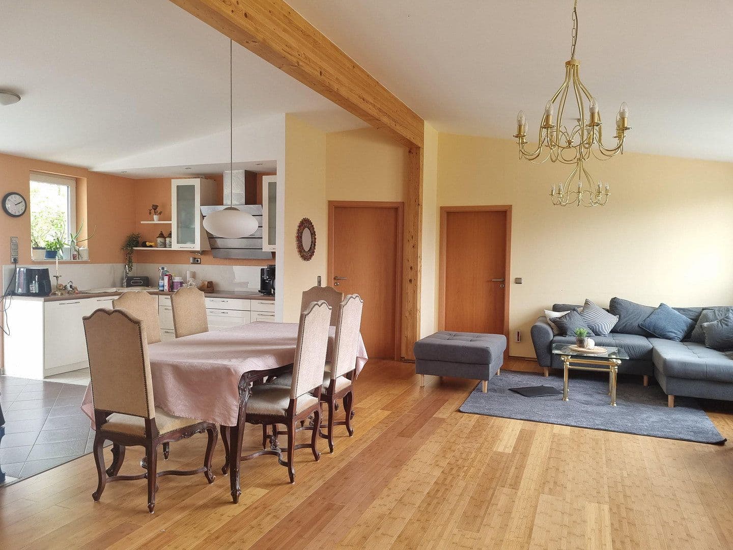 Predaj domu 245 m², pozemek 1.147 m², Gernsheim, Hesensko Predaj domu 245 m², pozemek 1.147 m², Gernsheim, Hesensko