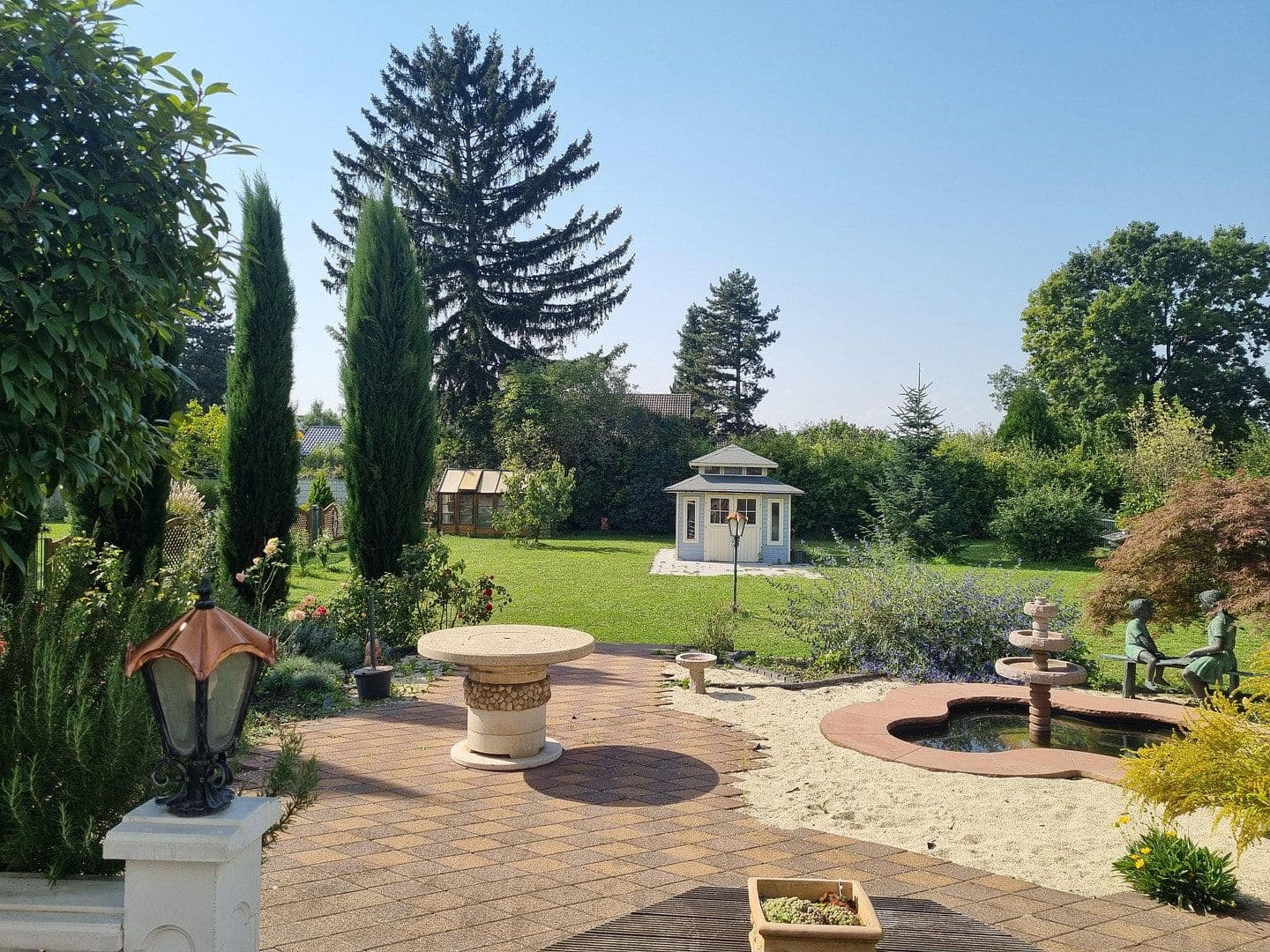 Predaj domu 245 m², pozemek 1.147 m², Gernsheim, Hesensko Predaj domu 245 m², pozemek 1.147 m², Gernsheim, Hesensko