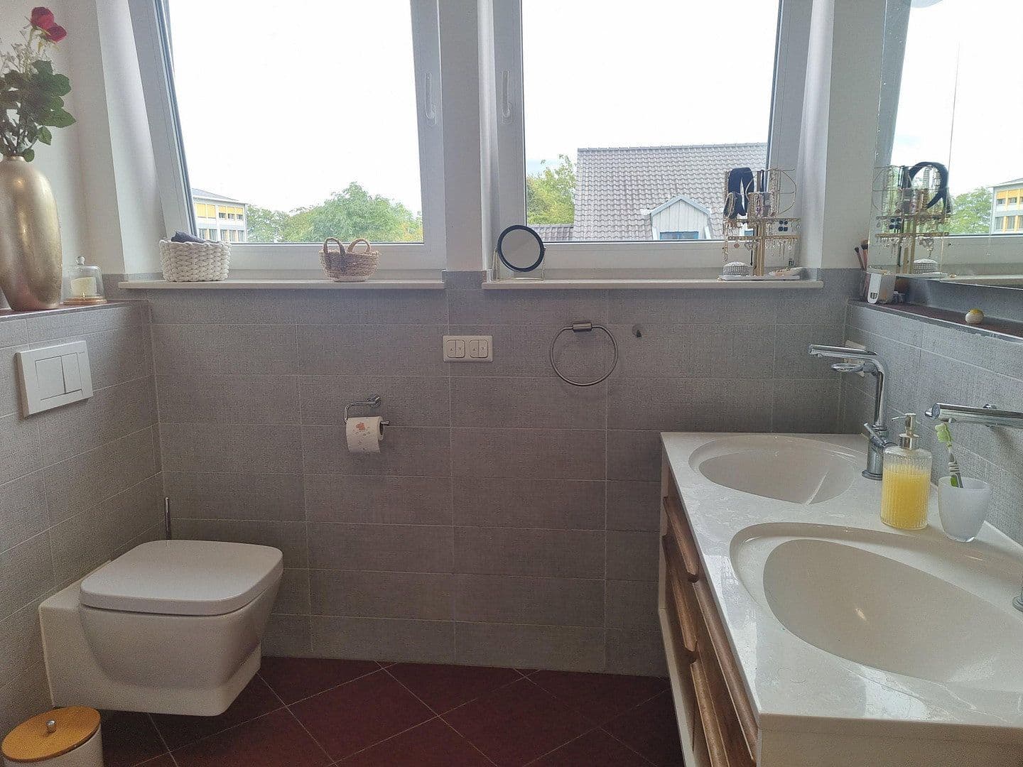 Predaj domu 245 m², pozemek 1.147 m², Gernsheim, Hesensko Predaj domu 245 m², pozemek 1.147 m², Gernsheim, Hesensko