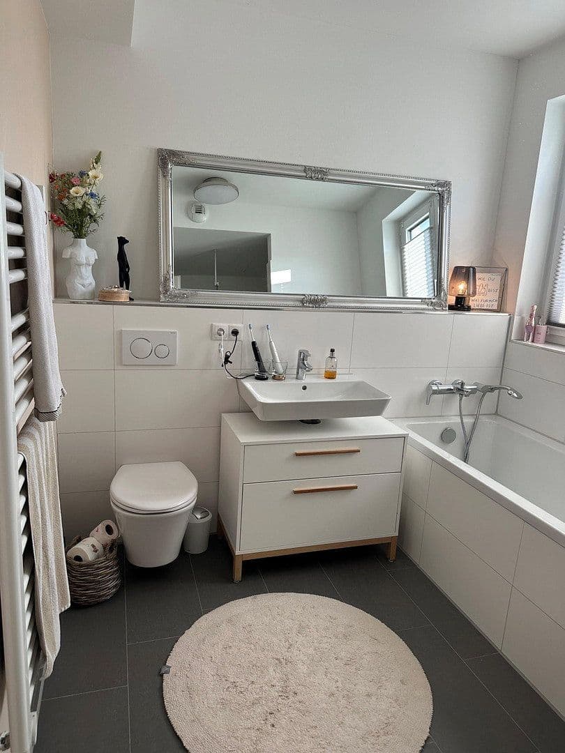 Prenájom bytu 3-izbový 108 m², Friedrichstraße 5, Tornesch, Šlezvicko-Holštajnsko Prenájom bytu 3-izbový 108 m², Friedrichstraße 5, Tornesch, Šlezvicko-Holštajnsko