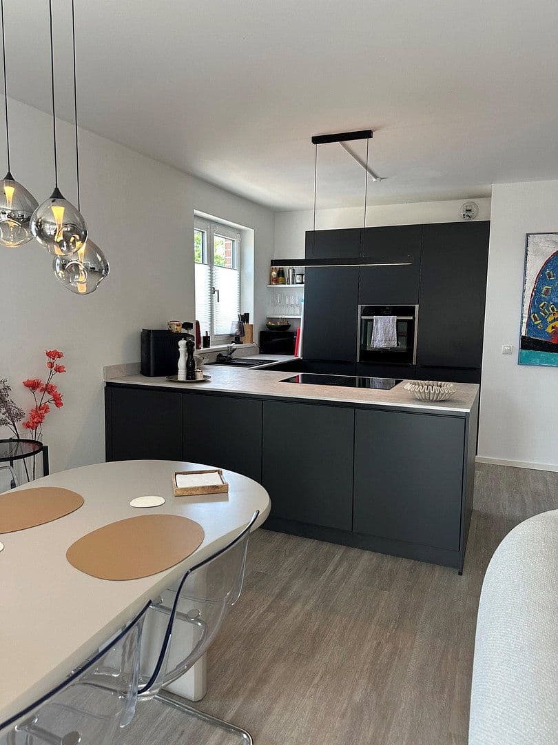 Prenájom bytu 3-izbový 108 m², Friedrichstraße 5, Tornesch, Šlezvicko-Holštajnsko Prenájom bytu 3-izbový 108 m², Friedrichstraße 5, Tornesch, Šlezvicko-Holštajnsko