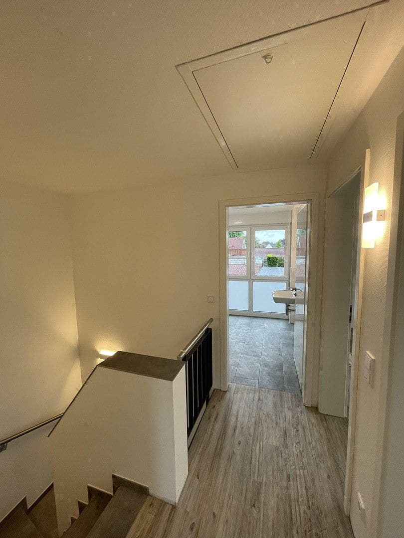 Prenájom domu 104 m², pozemek 316 m², Nordhorn, Dolné Sasko Prenájom domu 104 m², pozemek 316 m², Nordhorn, Dolné Sasko