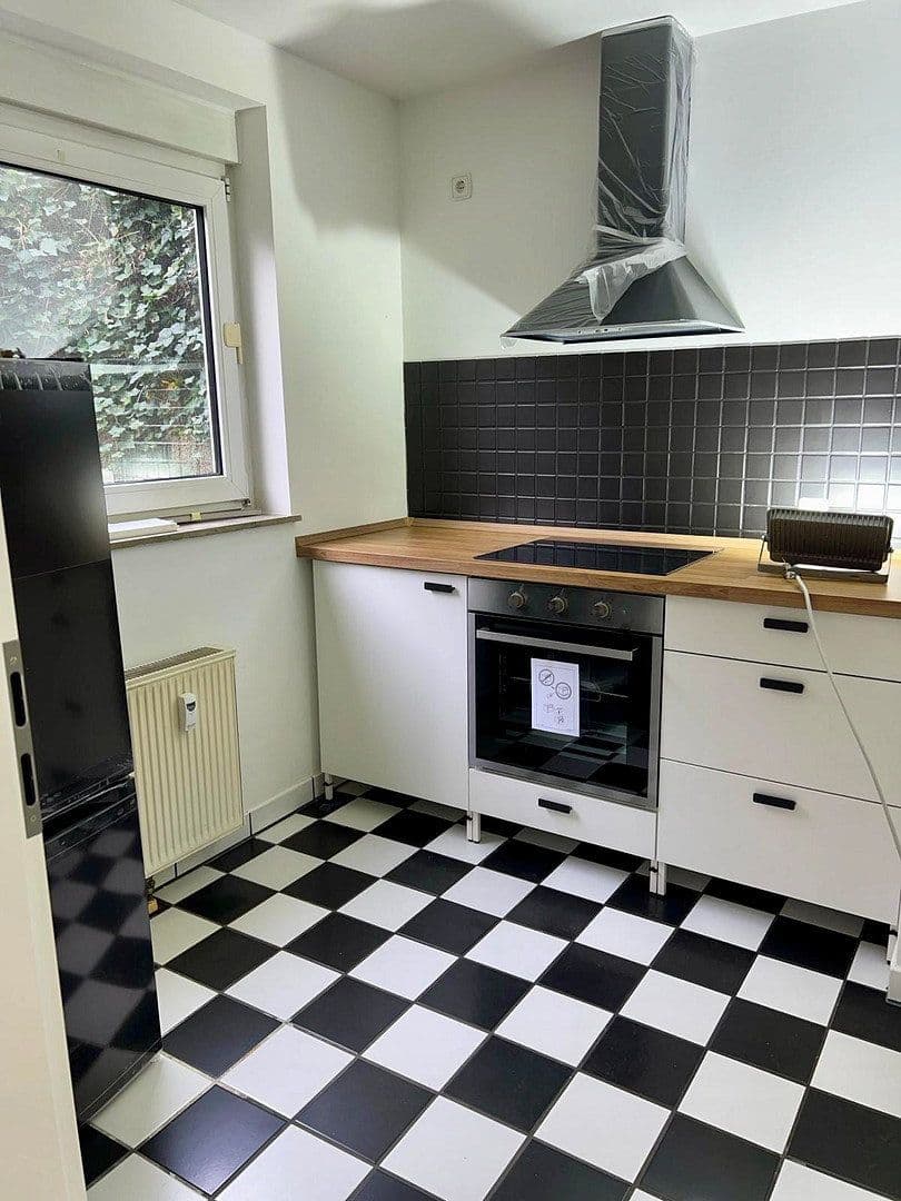 Prenájom bytu 2-izbový 62 m², Rheindorfer Straße 168, Langenfeld (Rheinland), Severné Porýnie - Westfálsko Prenájom bytu 2-izbový 62 m², Rheindorfer Straße 168, Langenfeld (Rheinland), Severné Porýnie - Westfálsko
