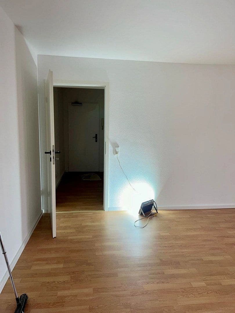 Prenájom bytu 2-izbový 62 m², Rheindorfer Straße 168, Langenfeld (Rheinland), Severné Porýnie - Westfálsko Prenájom bytu 2-izbový 62 m², Rheindorfer Straße 168, Langenfeld (Rheinland), Severné Porýnie - Westfálsko
