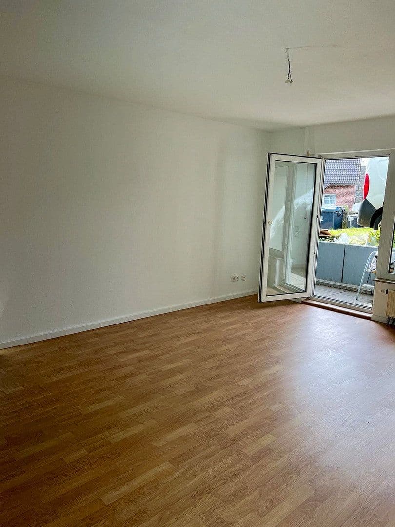 Prenájom bytu 2-izbový 62 m², Rheindorfer Straße 168, Langenfeld (Rheinland), Severné Porýnie - Westfálsko Prenájom bytu 2-izbový 62 m², Rheindorfer Straße 168, Langenfeld (Rheinland), Severné Porýnie - Westfálsko