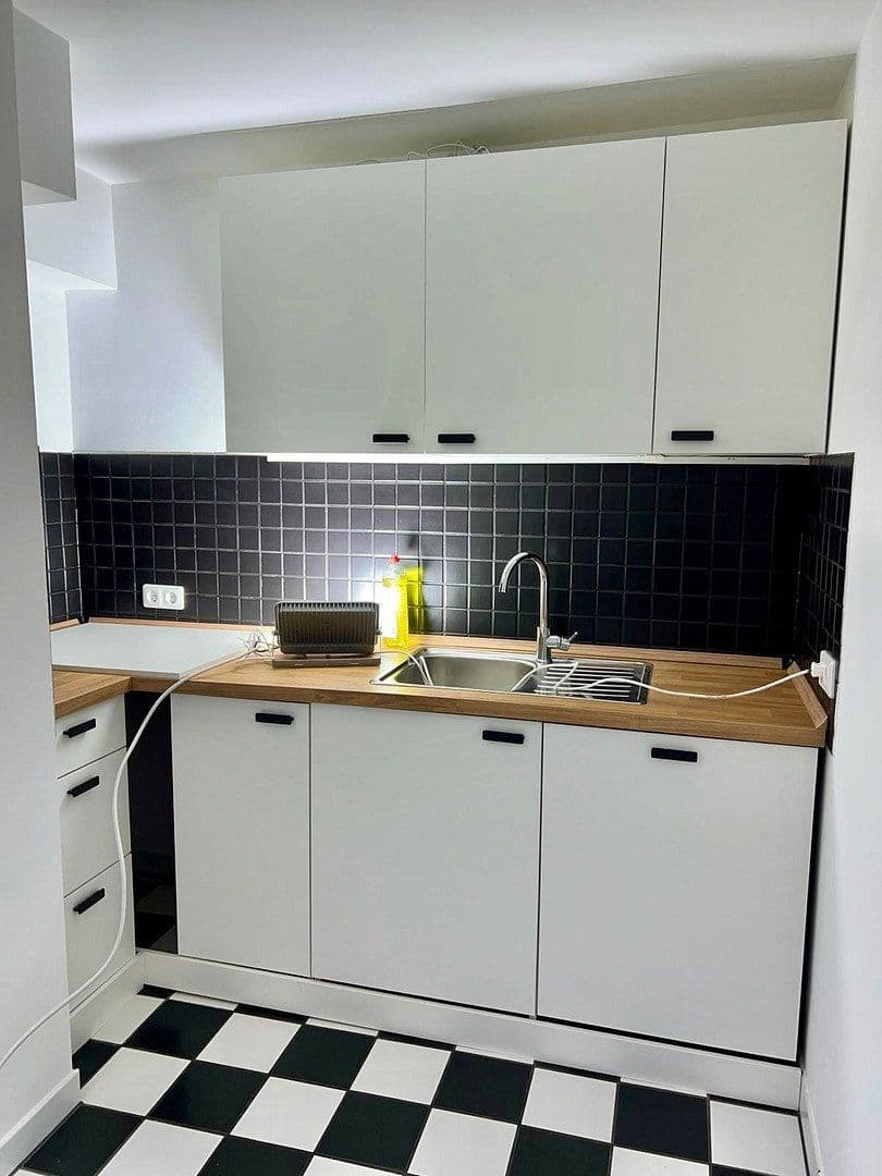 Prenájom bytu 2-izbový 62 m², Rheindorfer Straße 168, Langenfeld (Rheinland), Severné Porýnie - Westfálsko Prenájom bytu 2-izbový 62 m², Rheindorfer Straße 168, Langenfeld (Rheinland), Severné Porýnie - Westfálsko