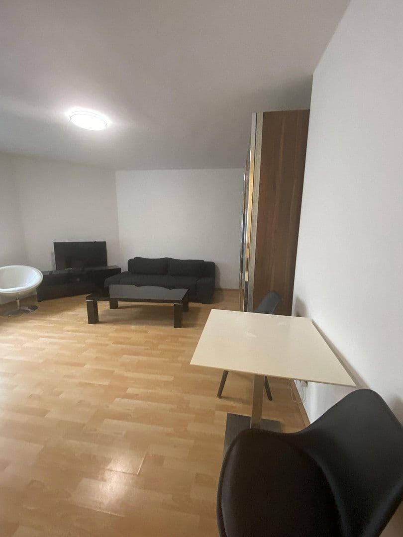 Prenájom bytu 2-izbový 50 m², Köln, Severné Porýnie - Westfálsko Prenájom bytu 2-izbový 50 m², Köln, Severné Porýnie - Westfálsko