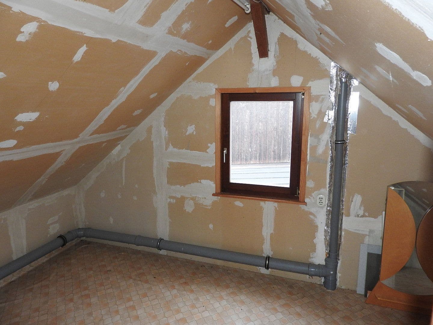 Predaj domu 165 m², pozemek 1.325 m², Heldburg, Durínsko Predaj domu 165 m², pozemek 1.325 m², Heldburg, Durínsko