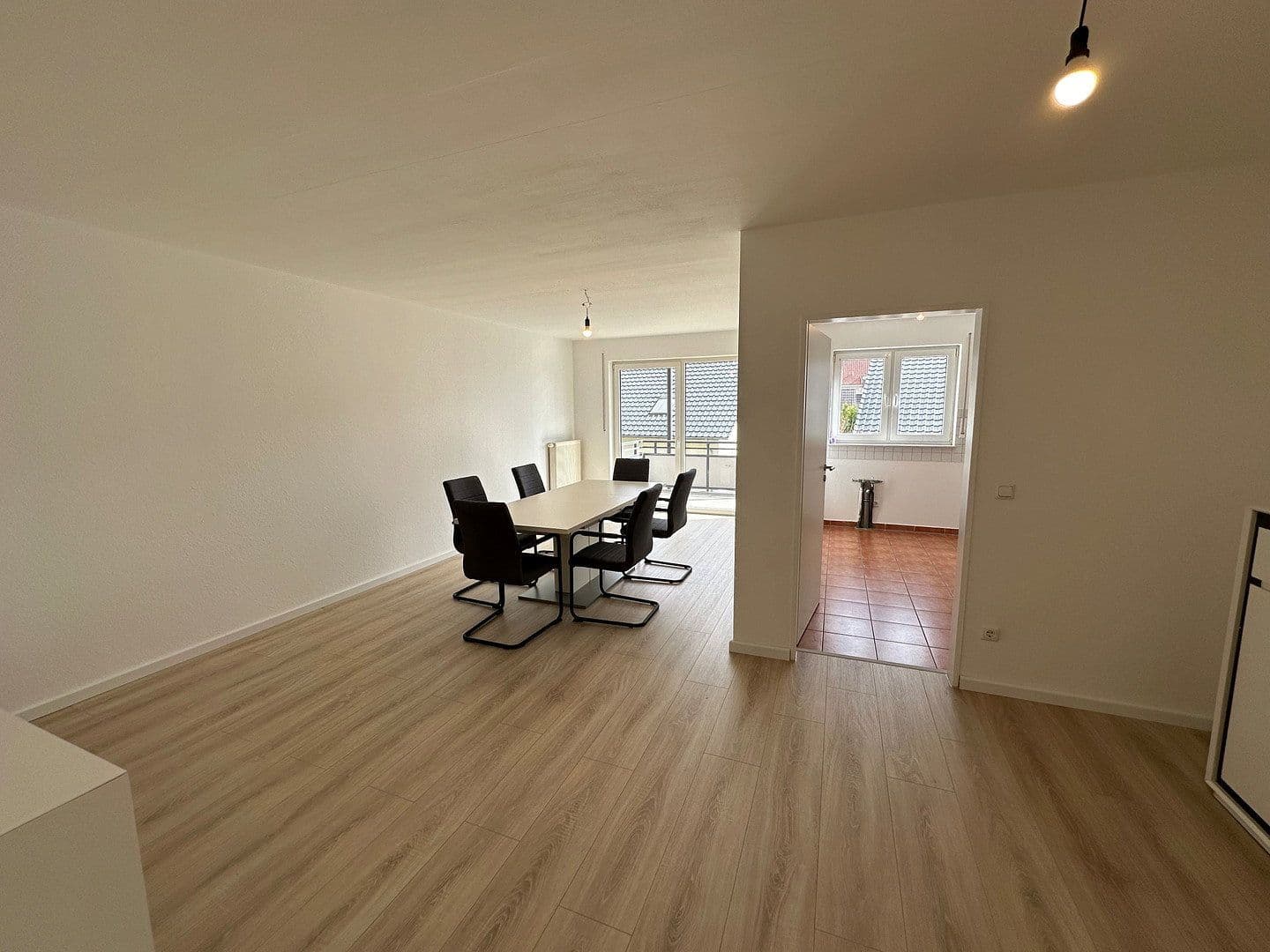 Predaj domu 2.459 m², pozemek 3.700 m², An der Landwehr 25, Bielefeld, Severné Porýnie - Westfálsko Predaj domu 2.459 m², pozemek 3.700 m², An der Landwehr 25, Bielefeld, Severné Porýnie - Westfálsko