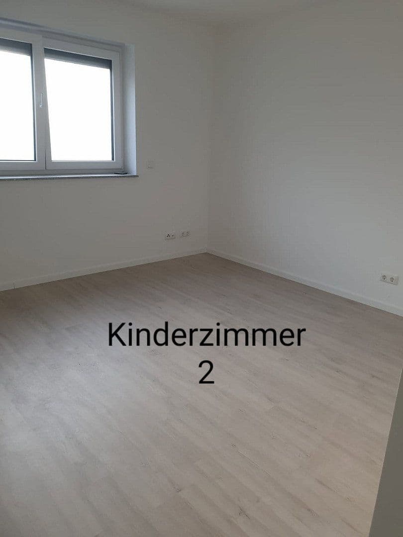 Prenájom bytu 4-izbový 113 m², Wöllstadt, Hesensko Prenájom bytu 4-izbový 113 m², Wöllstadt, Hesensko