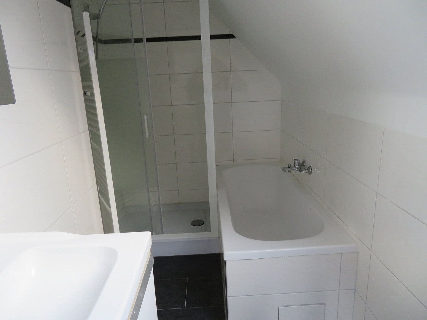 Prenájom bytu 1-izbový 30 m², Hetzerath, Porýnie-Falcko Prenájom bytu 1-izbový 30 m², Hetzerath, Porýnie-Falcko