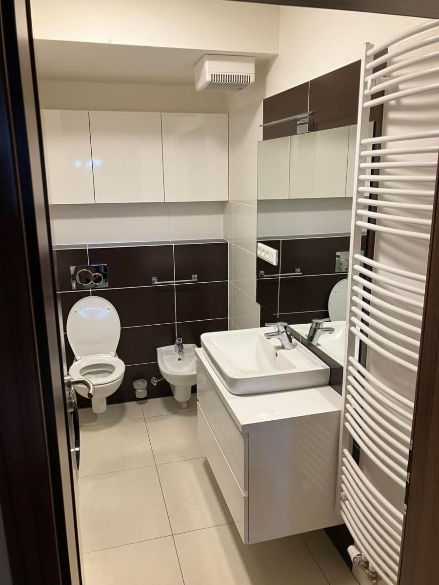 Prenájom bytu 2-izbový 50 m², Karla Kryla, Brno, Jihomoravský kraj Prenájom bytu 2-izbový 50 m², Karla Kryla, Brno, Jihomoravský kraj