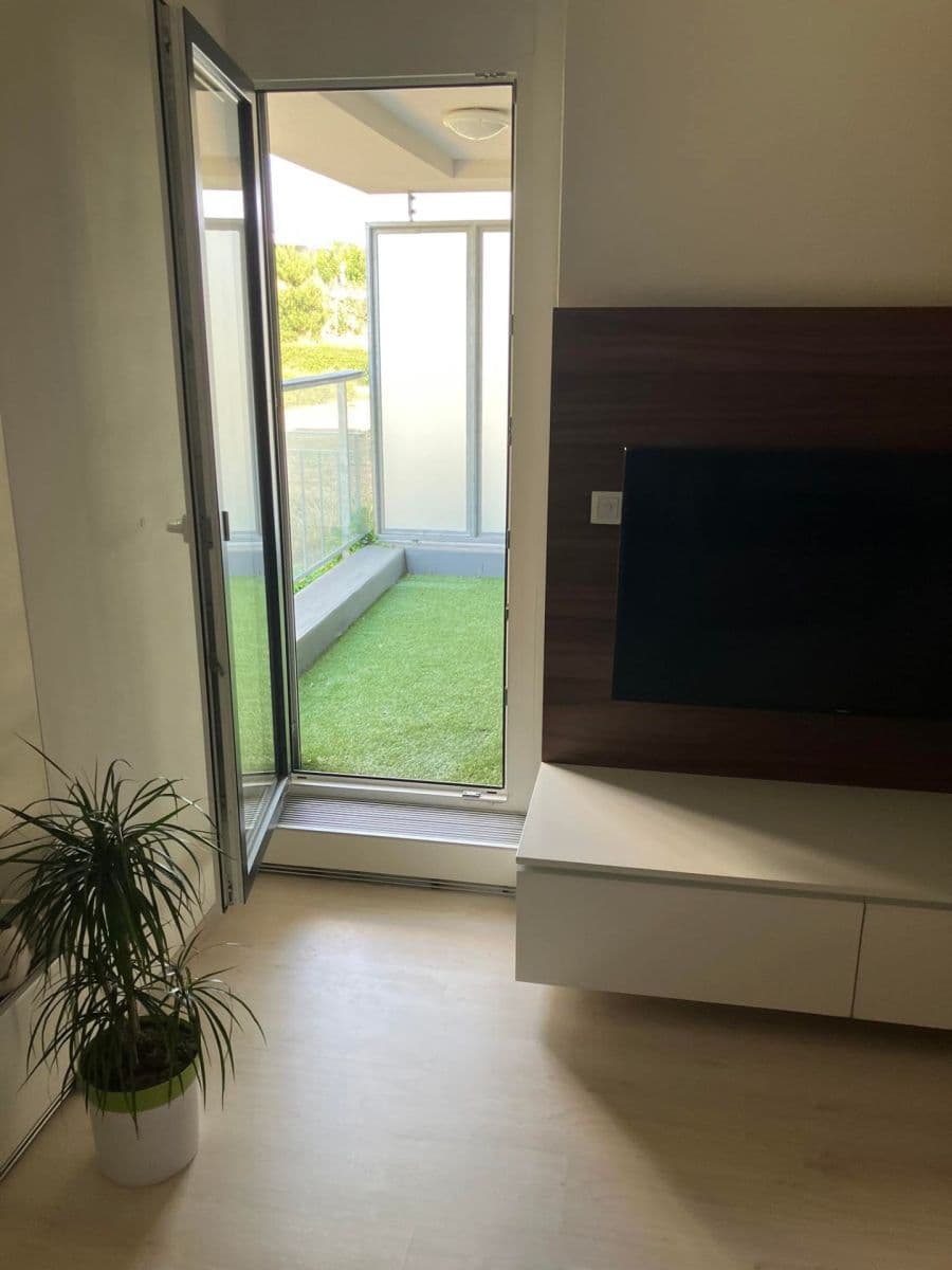 Prenájom bytu 2-izbový 50 m², Karla Kryla, Brno, Jihomoravský kraj Prenájom bytu 2-izbový 50 m², Karla Kryla, Brno, Jihomoravský kraj