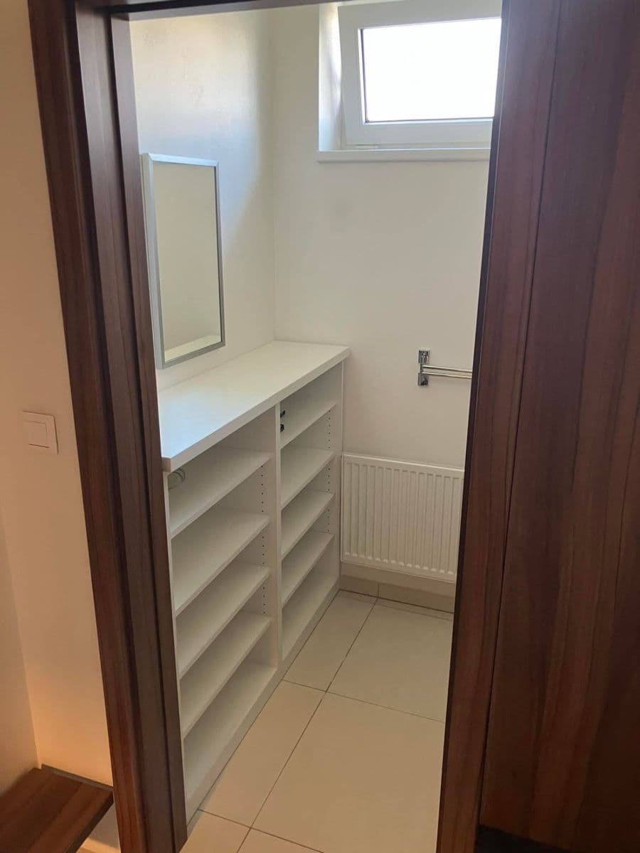 Prenájom bytu 2-izbový 50 m², Karla Kryla, Brno, Jihomoravský kraj Prenájom bytu 2-izbový 50 m², Karla Kryla, Brno, Jihomoravský kraj