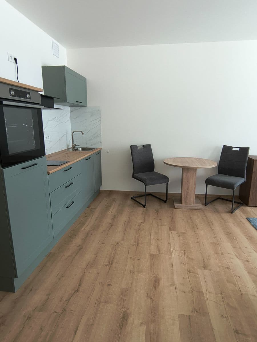 Prenájom bytu 1-izbový 37 m², Gerstelova, Praha, Praha Prenájom bytu 1-izbový 37 m², Gerstelova, Praha, Praha