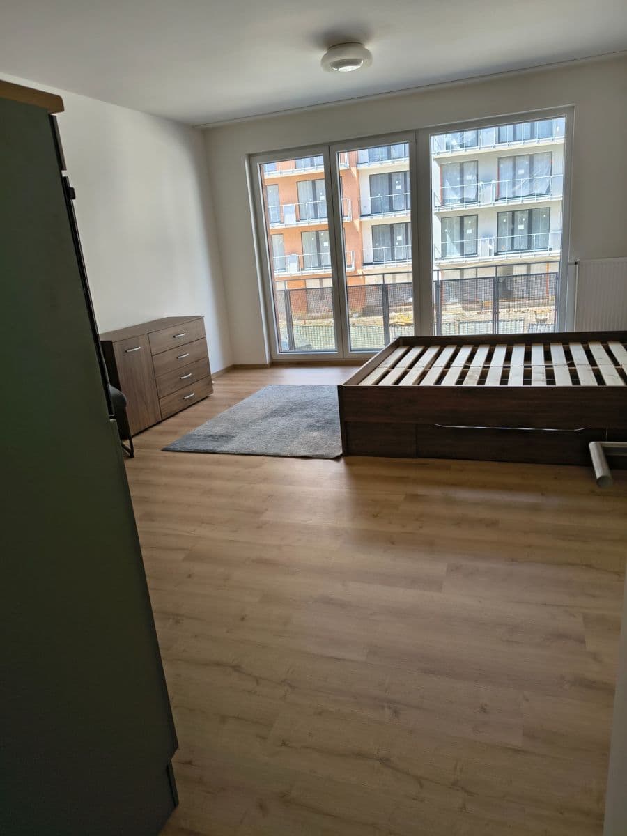Prenájom bytu 1-izbový 37 m², Gerstelova, Praha, Praha Prenájom bytu 1-izbový 37 m², Gerstelova, Praha, Praha