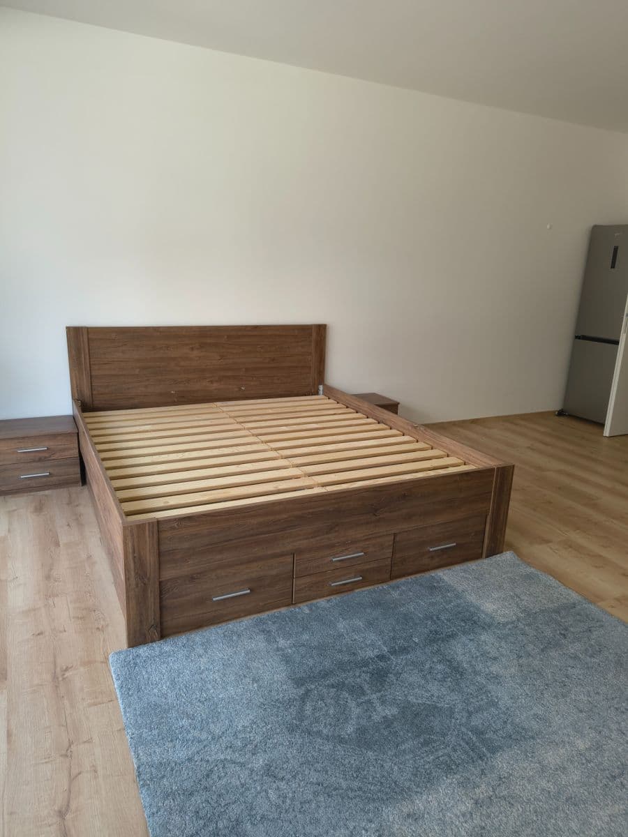 Prenájom bytu 1-izbový 37 m², Gerstelova, Praha, Praha Prenájom bytu 1-izbový 37 m², Gerstelova, Praha, Praha