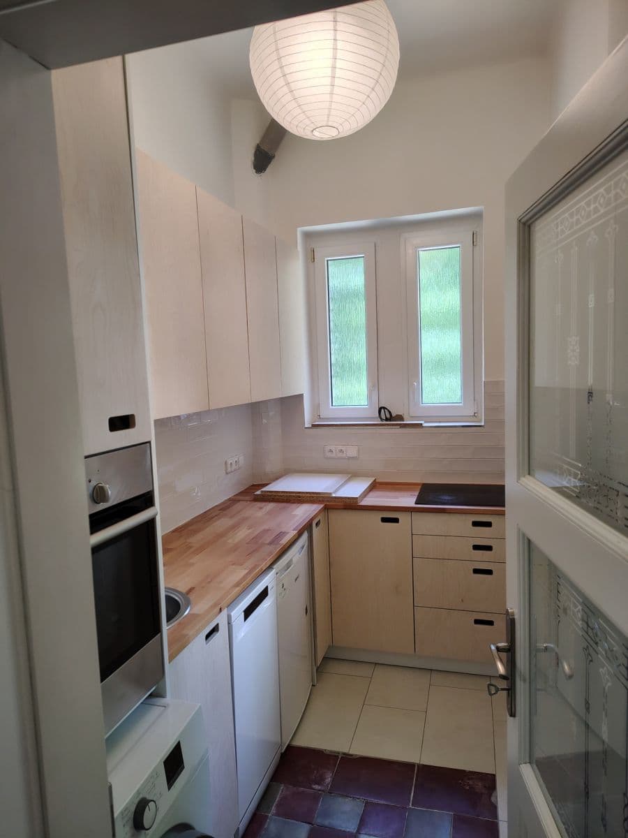 Prenájom bytu 2-izbový 52 m², Táborská, Praha, Praha Prenájom bytu 2-izbový 52 m², Táborská, Praha, Praha