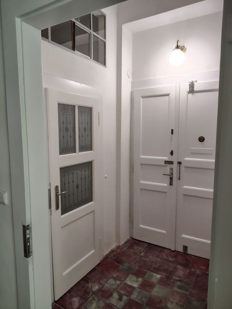 Prenájom bytu 2-izbový 52 m², Táborská, Praha, Praha Prenájom bytu 2-izbový 52 m², Táborská, Praha, Praha