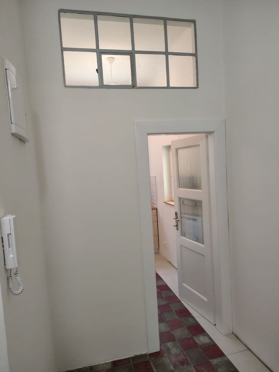 Prenájom bytu 2-izbový 52 m², Táborská, Praha, Praha Prenájom bytu 2-izbový 52 m², Táborská, Praha, Praha