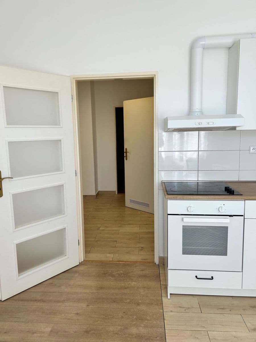 Prenájom bytu 1-izbový 45 m², V Nových Vokovicích, Praha, Praha Prenájom bytu 1-izbový 45 m², V Nových Vokovicích, Praha, Praha
