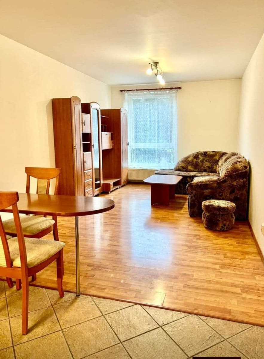 Prenájom bytu 2-izbový 62 m², Kytlická, Praha, Praha Prenájom bytu 2-izbový 62 m², Kytlická, Praha, Praha