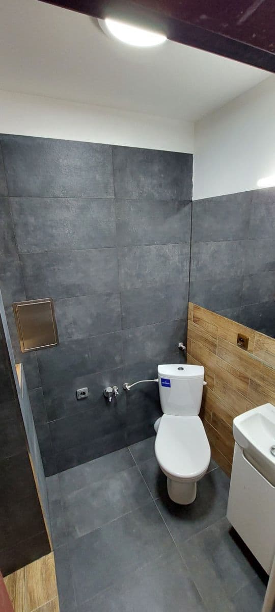 Prenájom bytu 1-izbový 24 m², Votroubkova, Brno, Jihomoravský kraj Prenájom bytu 1-izbový 24 m², Votroubkova, Brno, Jihomoravský kraj