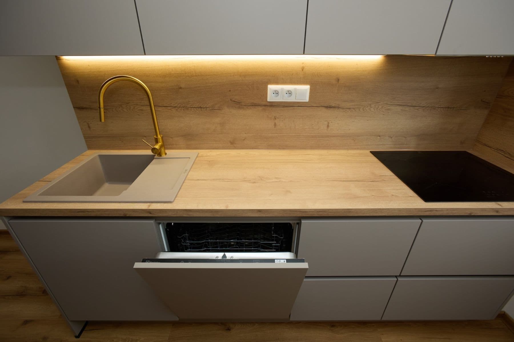 Predaj bytu 2-izbový 54 m², Čihákova, Praha, Praha Predaj bytu 2-izbový 54 m², Čihákova, Praha, Praha