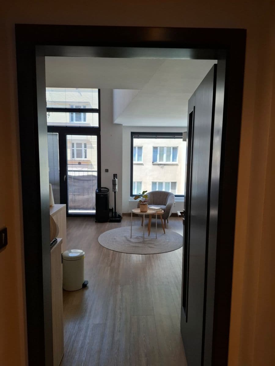 Prenájom bytu 2-izbový 48 m², U Libeňského pivovaru, Praha, Praha Prenájom bytu 2-izbový 48 m², U Libeňského pivovaru, Praha, Praha