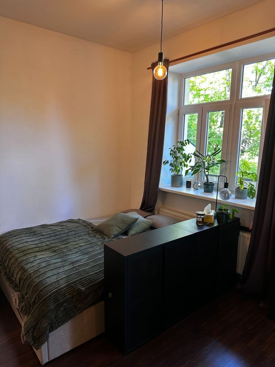 Prenájom bytu 1-izbový 27 m², Kamenická, Praha, Praha Prenájom bytu 1-izbový 27 m², Kamenická, Praha, Praha