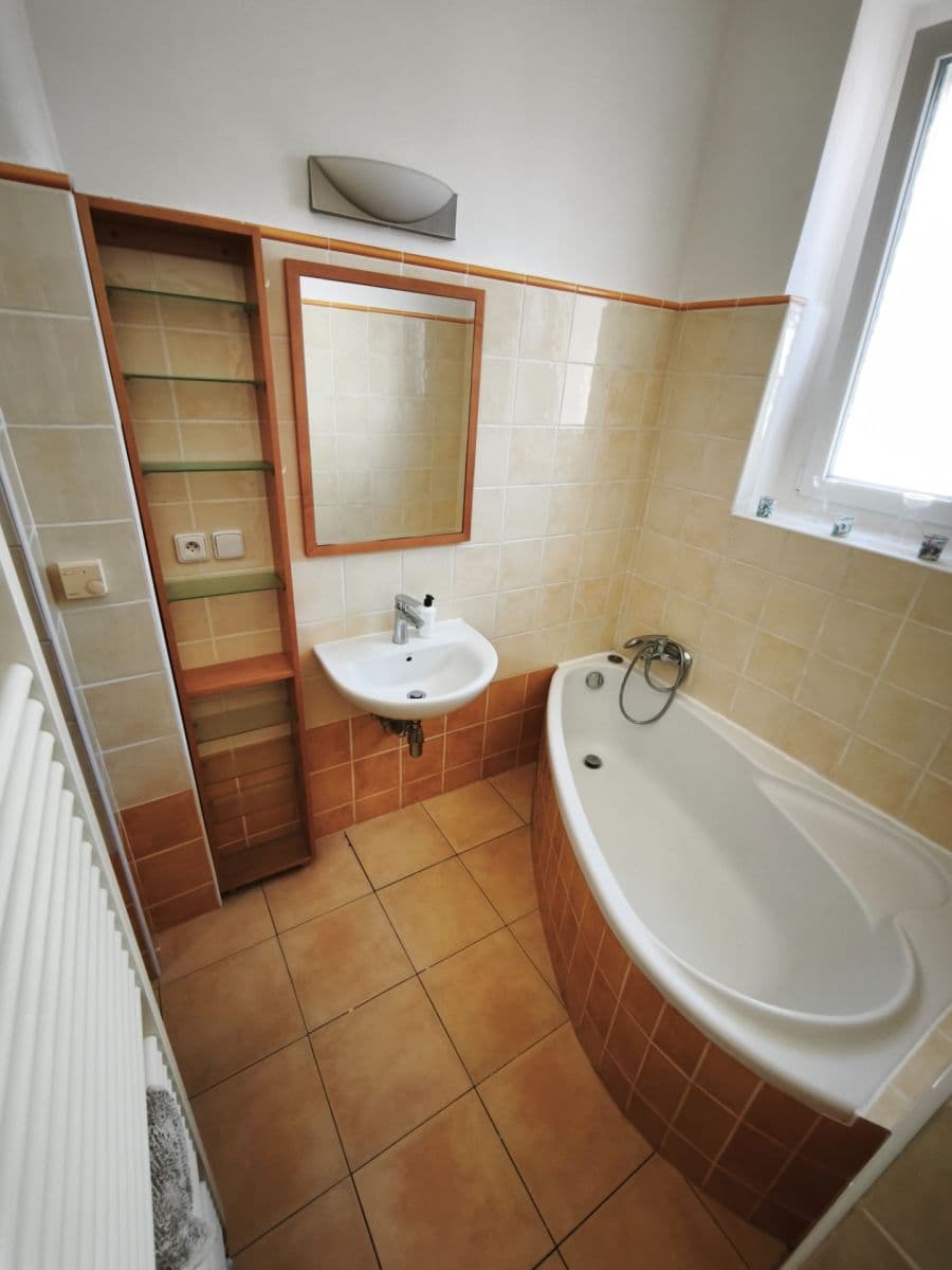Prenájom bytu 2-izbový 56 m², Krátký lán, Praha, Praha Prenájom bytu 2-izbový 56 m², Krátký lán, Praha, Praha