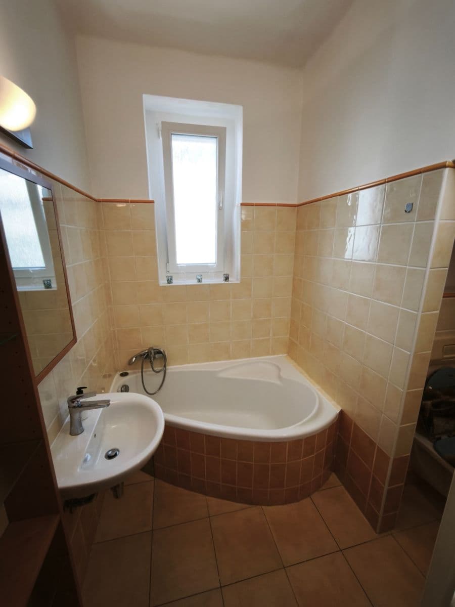 Prenájom bytu 2-izbový 56 m², Krátký lán, Praha, Praha Prenájom bytu 2-izbový 56 m², Krátký lán, Praha, Praha