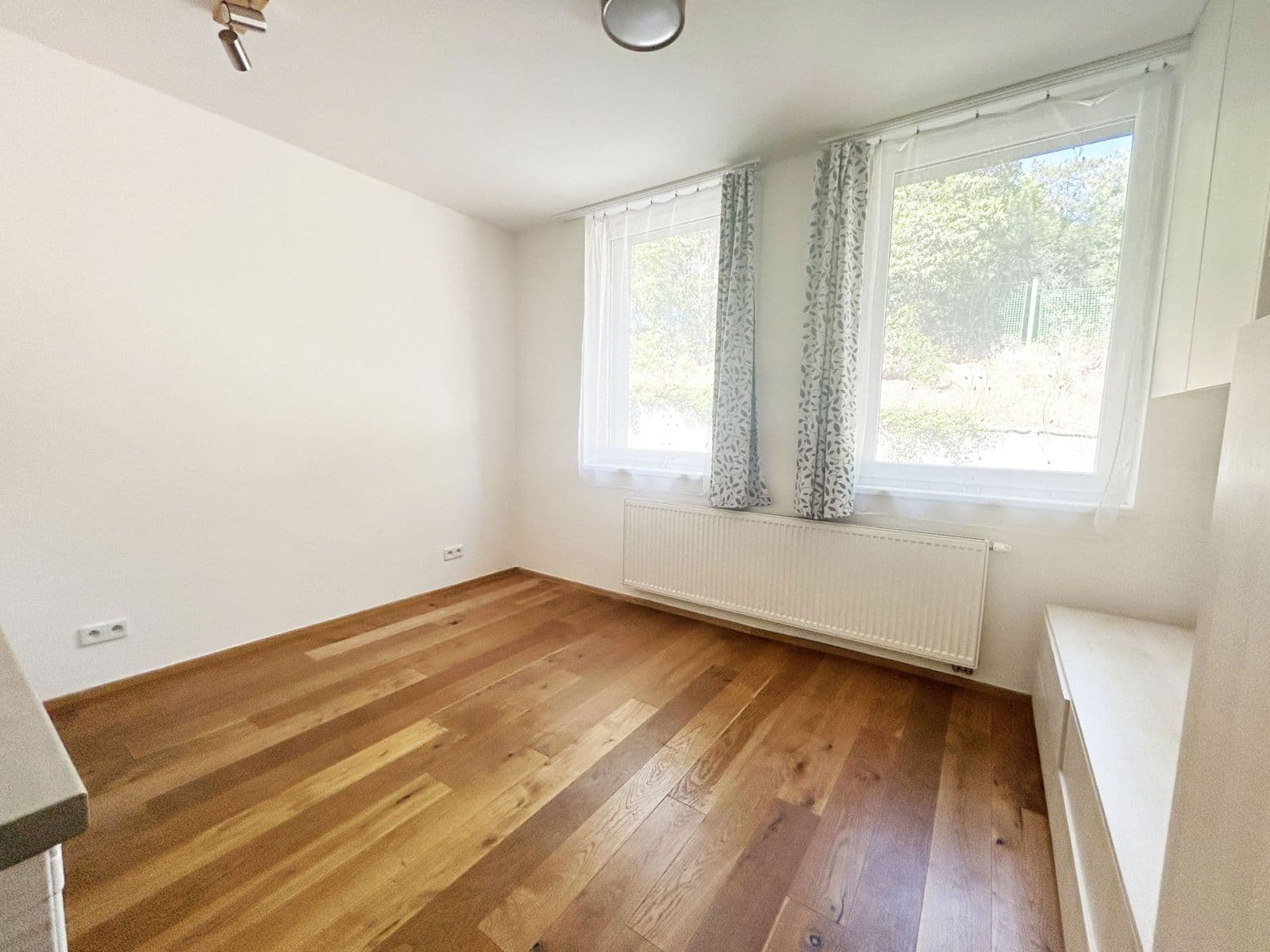 Prenájom bytu 1-izbový 20 m², Perucká, Praha, Praha Prenájom bytu 1-izbový 20 m², Perucká, Praha, Praha