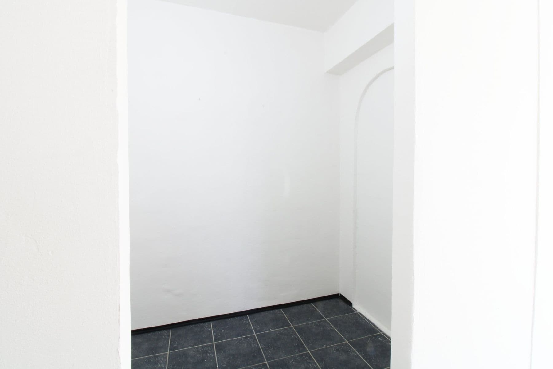 Prenájom bytu 3-izbový 59 m², Josefa Mánesa, Nymburk, Středočeský kraj Prenájom bytu 3-izbový 59 m², Josefa Mánesa, Nymburk, Středočeský kraj