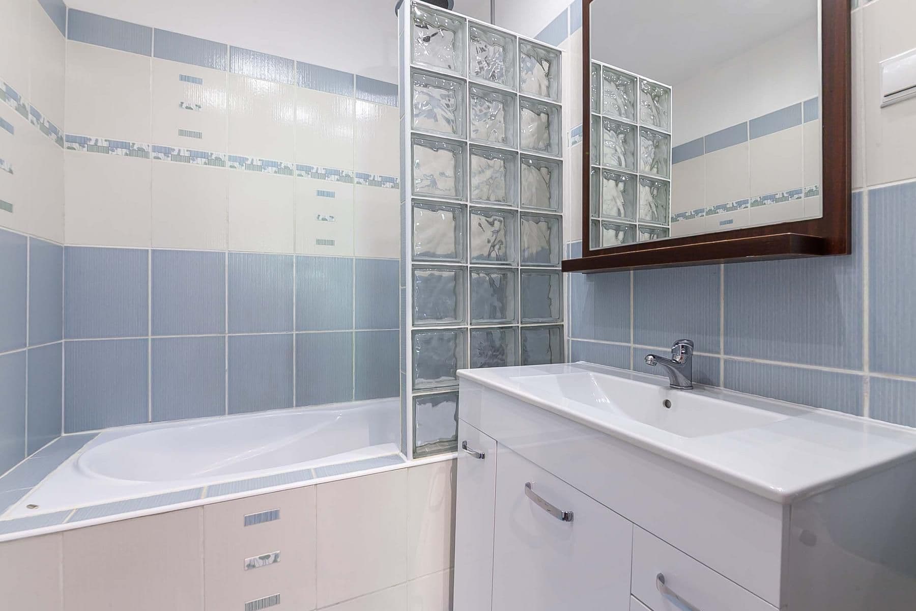 Predaj bytu 3-izbový 75 m², Baltská, Liberec, Praha Predaj bytu 3-izbový 75 m², Baltská, Liberec, Praha