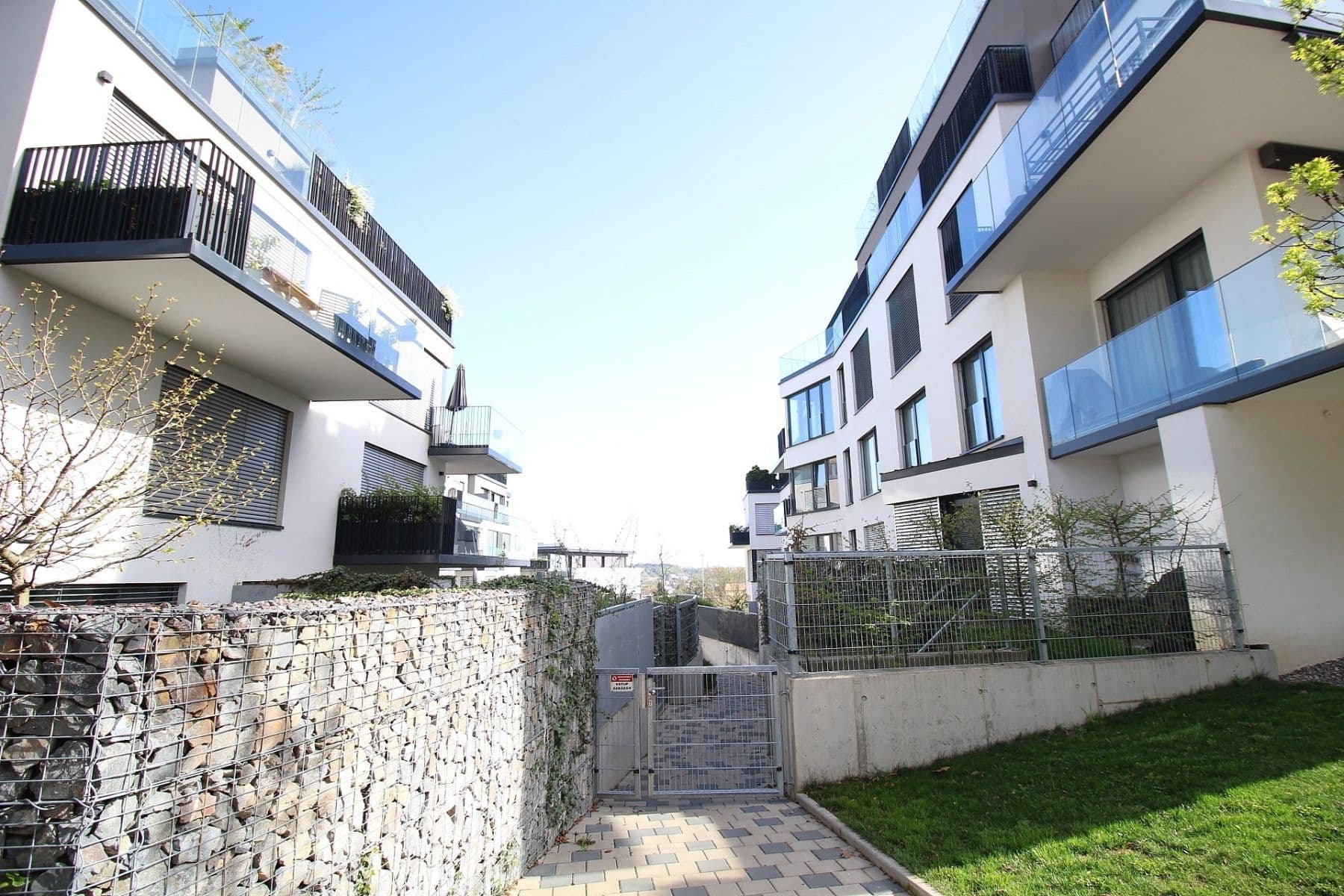 Prenájom bytu 2-izbový 69 m², Na pomezí, Praha, Praha Prenájom bytu 2-izbový 69 m², Na pomezí, Praha, Praha