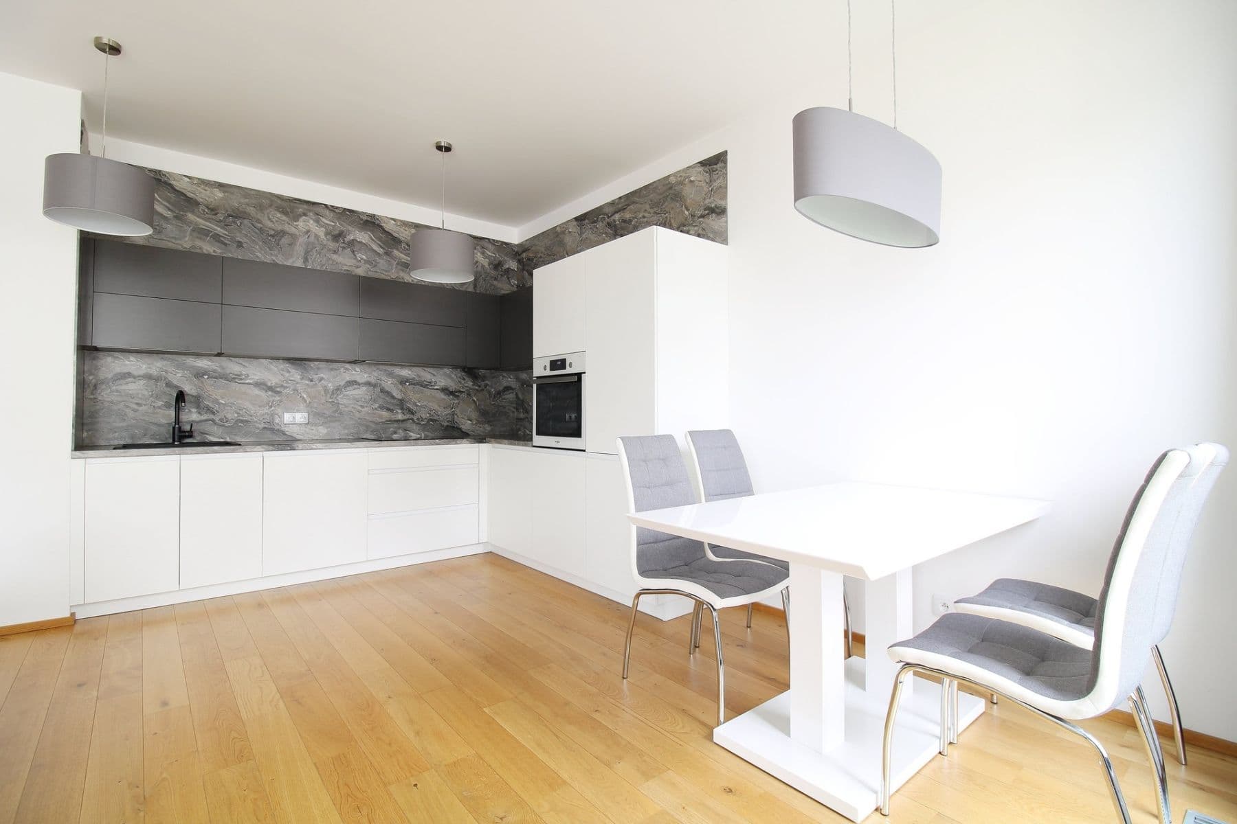Prenájom bytu 2-izbový 69 m², Na pomezí, Praha, Praha Prenájom bytu 2-izbový 69 m², Na pomezí, Praha, Praha