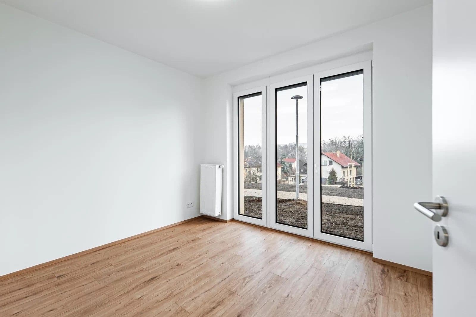 Prenájom bytu 3-izbový 61 m², Tovární, Liberec, Liberecký kraj Prenájom bytu 3-izbový 61 m², Tovární, Liberec, Liberecký kraj