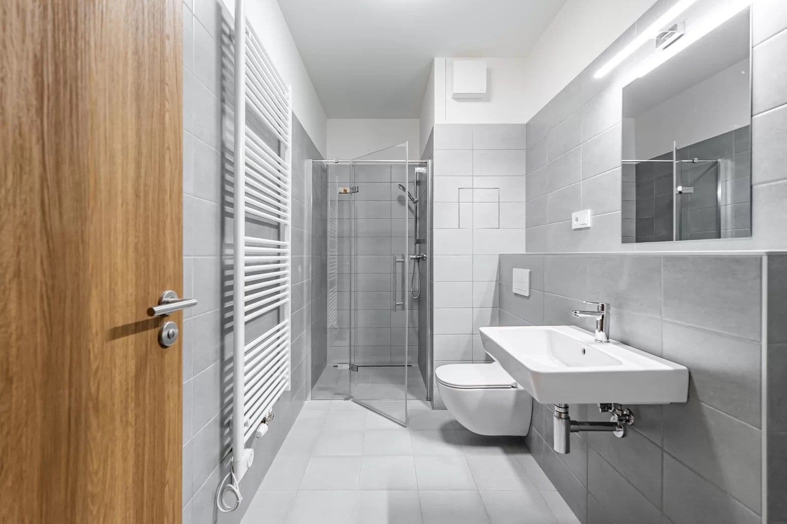 Prenájom bytu 3-izbový 61 m², Tovární, Liberec, Liberecký kraj Prenájom bytu 3-izbový 61 m², Tovární, Liberec, Liberecký kraj