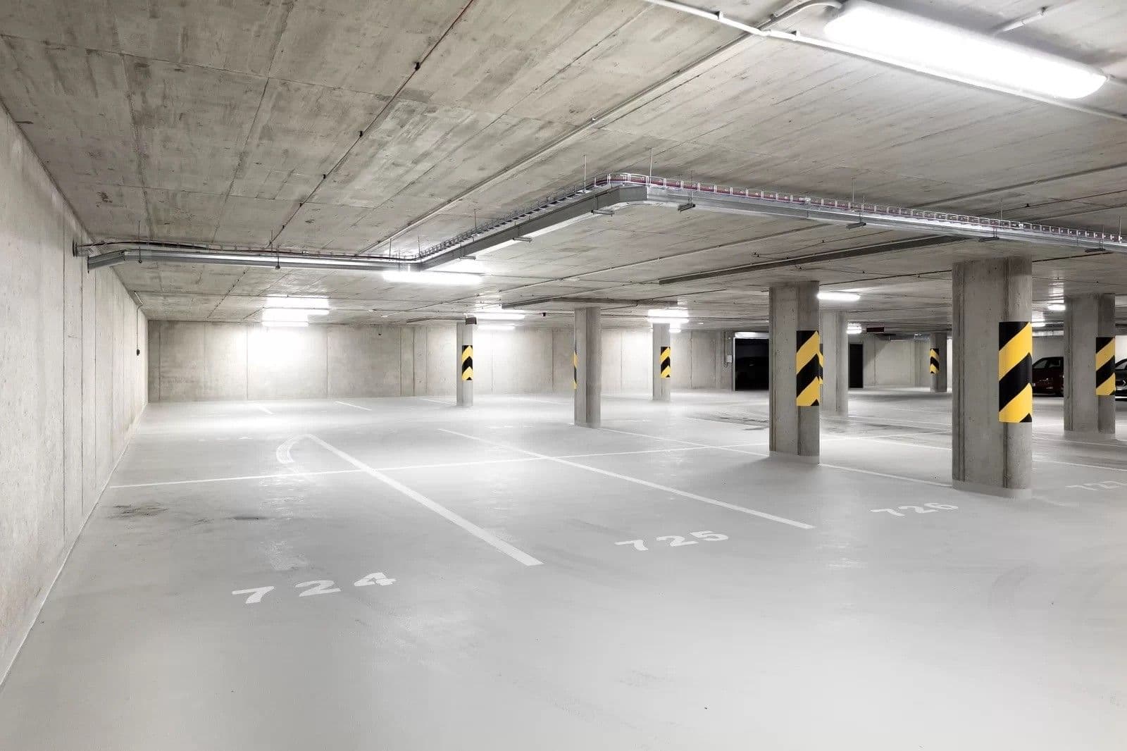 Prenájom bytu 3-izbový 61 m², Tovární, Liberec, Liberecký kraj Prenájom bytu 3-izbový 61 m², Tovární, Liberec, Liberecký kraj