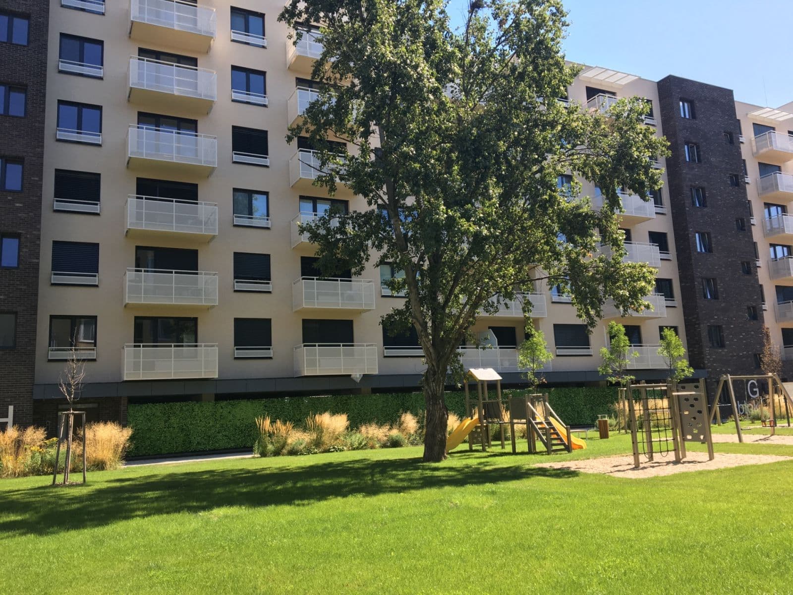 Prenájom bytu 2-izbový 51 m², Galvaniho, Ružinov, Bratislavský kraj Prenájom bytu 2-izbový 51 m², Galvaniho, Ružinov, Bratislavský kraj