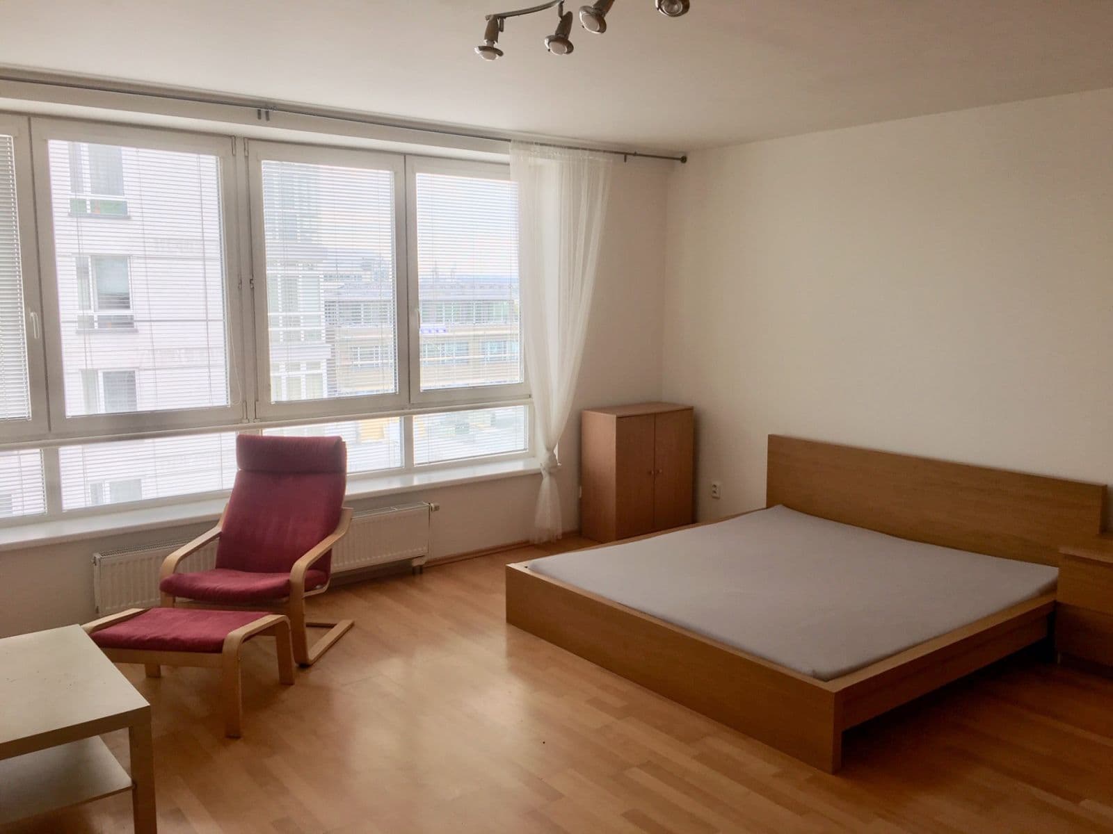 Prenájom bytu 1-izbový 40 m², Vinohradská, Praha, Praha Prenájom bytu 1-izbový 40 m², Vinohradská, Praha, Praha