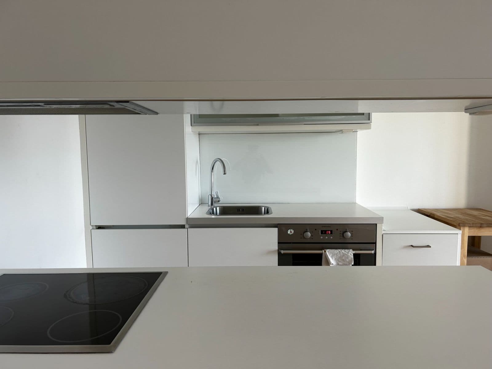 Prenájom bytu 1-izbový 27 m², Šlikova, Praha, Praha Prenájom bytu 1-izbový 27 m², Šlikova, Praha, Praha